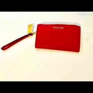 Michael Kors Jet Set Wristlet